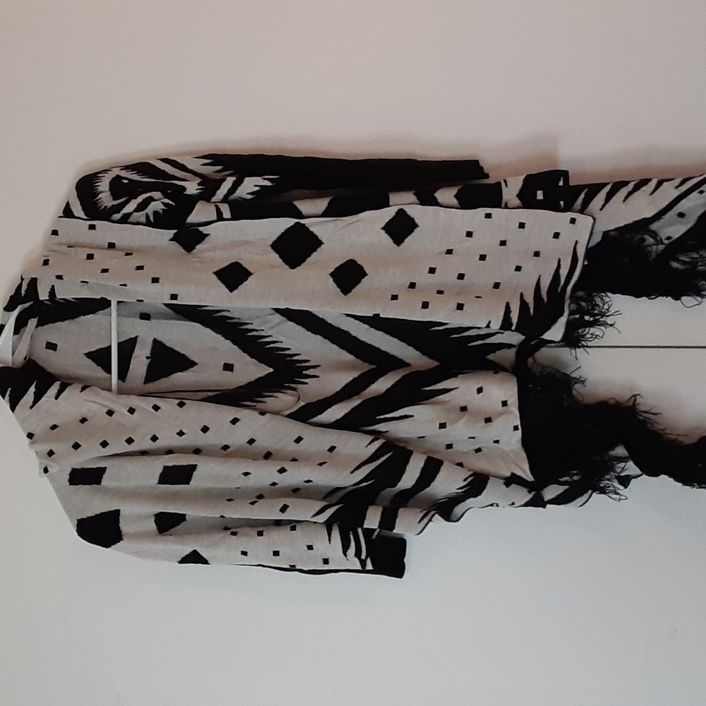 Takara patterned shall